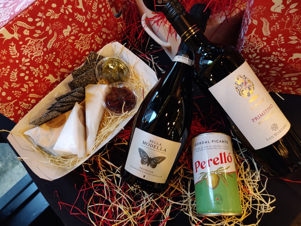 Salut Wines Launch ‘Christmas Shop Range’